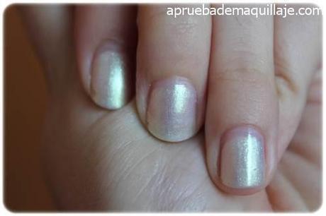 Colaboración Primavera con Isadora Swatch 6 del esmalte de uñas Wonder Nail tono 777 Dragonfly de Isadora