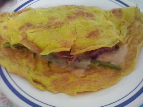 ☺☺☺ TORTILLA DE ESPARRAGOS CON JAMÓN