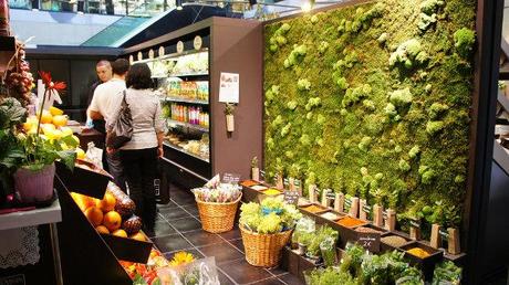 Vista de uno de los puestos - foto por Yukino Miyazawa - clic para ver original