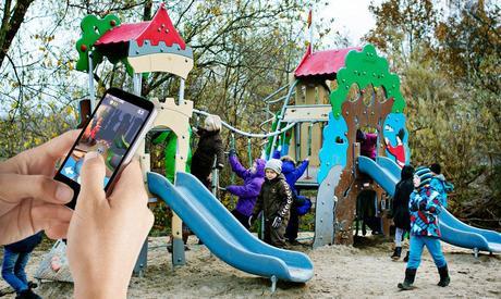 The SMART Playground: La forma más saludable de aprender jugando con una pantalla. KOMPAN The SMART Playground: La forma más saludable de aprender jugando con una pantalla. KOMPAN