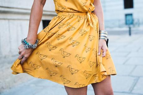 DUCK PRINT Pepa_Love_Dress-Yellow-Fishtail_Braid-Outfit-Street_Style-23
