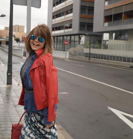 Como llevar una falda tubo Como llevar una falda tubo