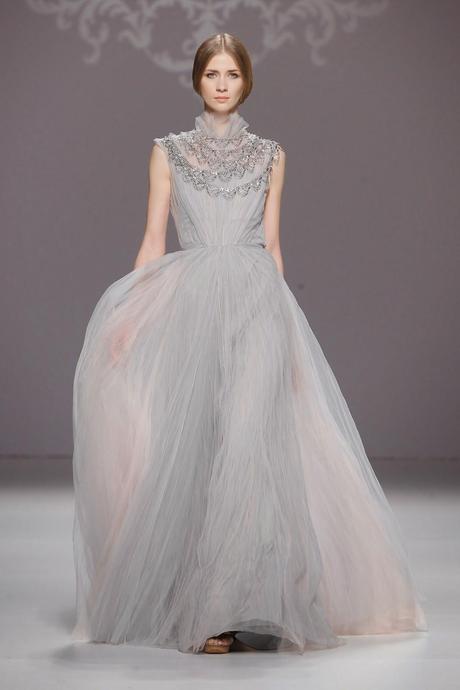 La firma de moda nupcial M&M nos presenta una colección romántica y vintage para el 2015