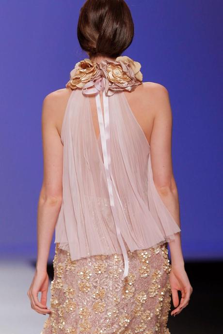 La firma de moda nupcial M&M nos presenta una colección romántica y vintage para el 2015