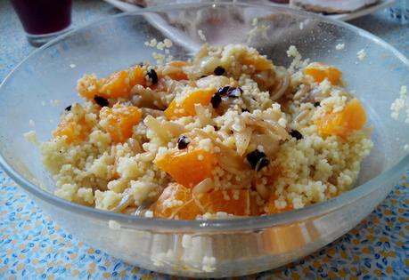 Cuscús con mandarina, pasas y piñones