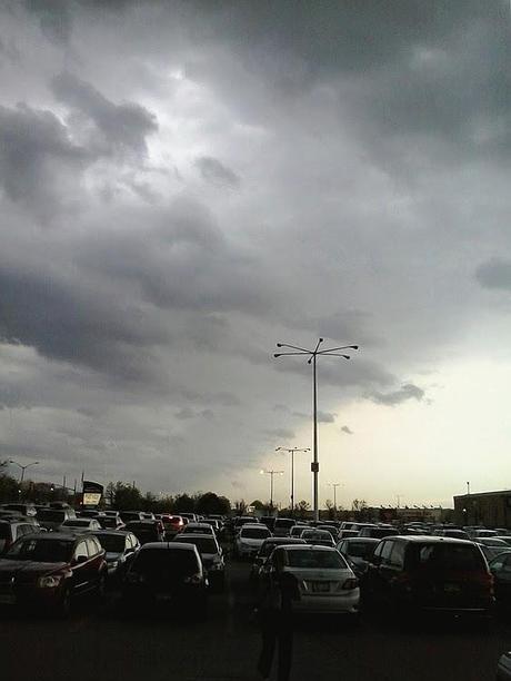 Nubes pre-tormenta, Burlington, ON, 7pm