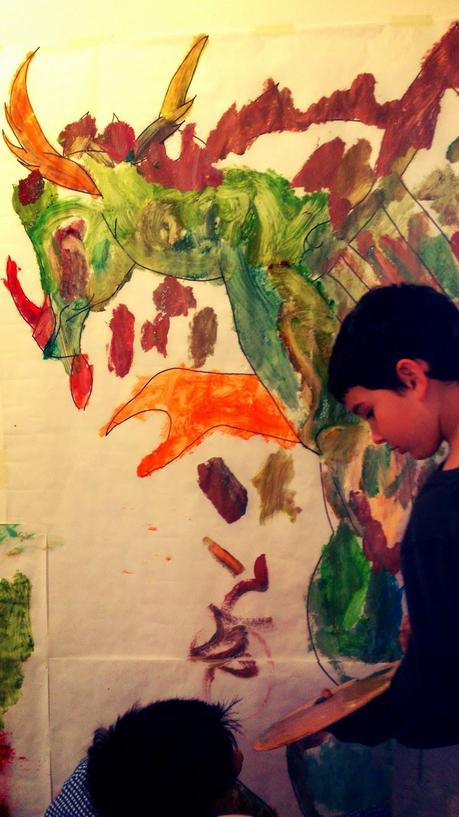 Gran experiencia la de mi primer taller de pintura con los peques, la creatividad es algo innato en los niños.
