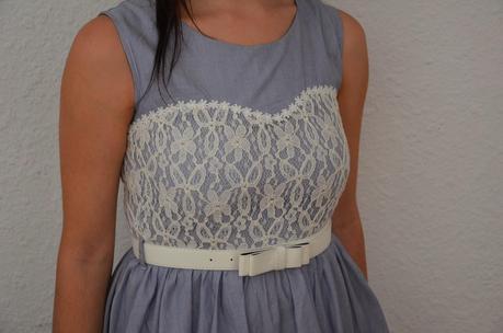 Oasap: Sweet Lace Trim Sleeveless Dress