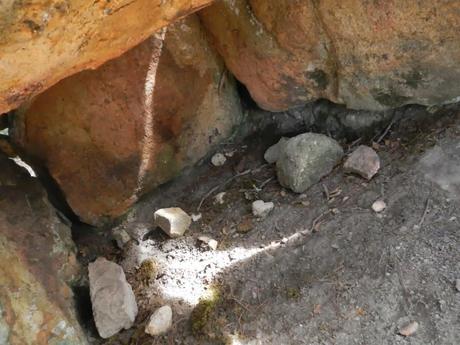 Dolmen de Céllecs o Cabana del Moro. Serralada Litoral