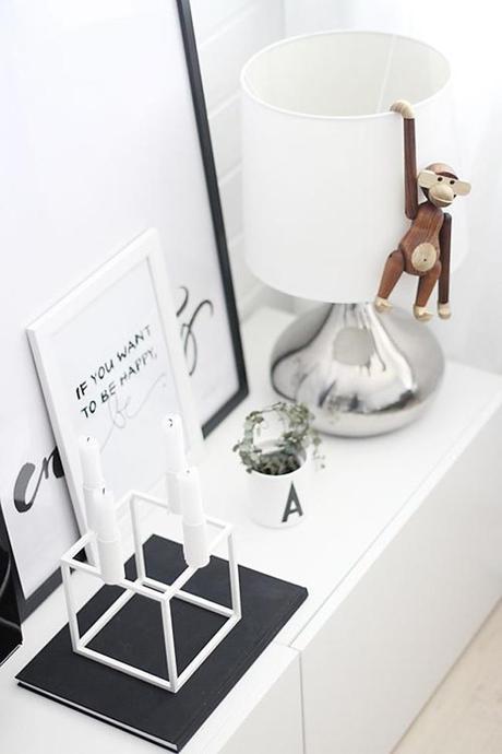 El famoso y simpático mono de madera wooden_monkey_kay_bojesen_escandinavo_03