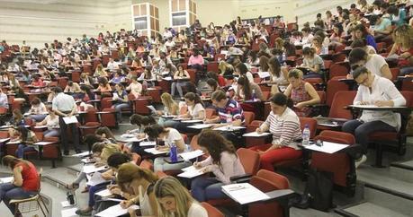 ¿Maestro cualquier licenciado?