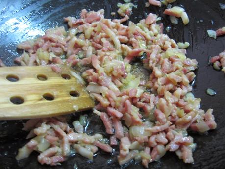 ESPAGUETTIS CON NATA, BACON Y MOSTAZA MAILLE