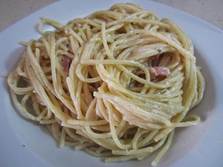 ESPAGUETTIS CON NATA, BACON Y MOSTAZA MAILLE