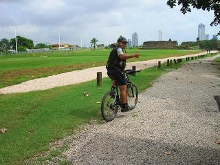 Seguridad Panamá Viejo, Panamá, round the world, La vuelta al mundo de Asun y Ricardo, mundoporlibre.com