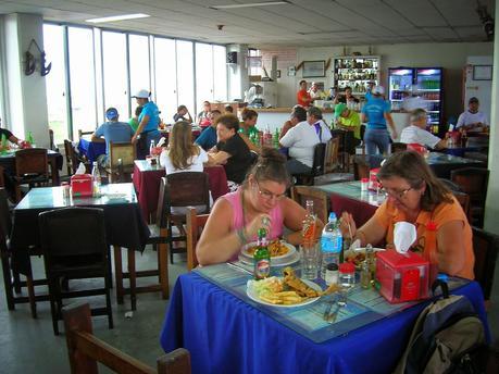 Restaurante Mercado de Marisco, Panamá, round the world, La vuelta al mundo de Asun y Ricardo, mundoporlibre.com