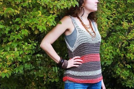 2111.- Ropa Crochet: Top de ganchillo