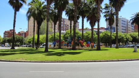 NOMBRE OFICIAL Y POPULAR EN LOS MONUMENTOS URBANOShttp://...