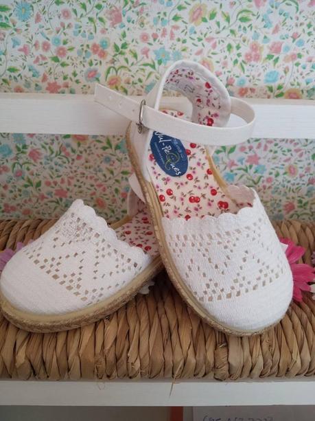 YA NO QUIERO ESE VESTIDO y CALZADO DE LONA