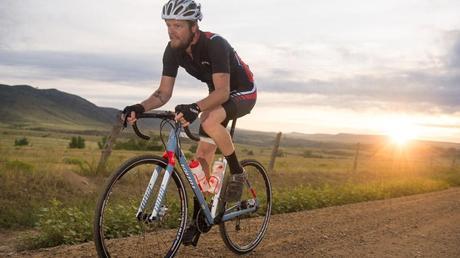 Chris Wolff rides the Niner Bikes RLT9 in Colorado