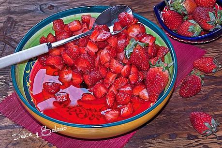 FRESAS EN SU JUGO