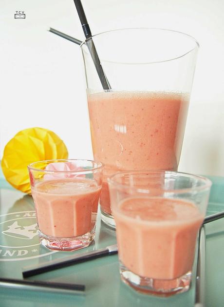 Smoothie de naranja y fresa