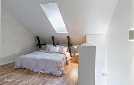 UN DUPLEX BLANCO Y LUMINOSO