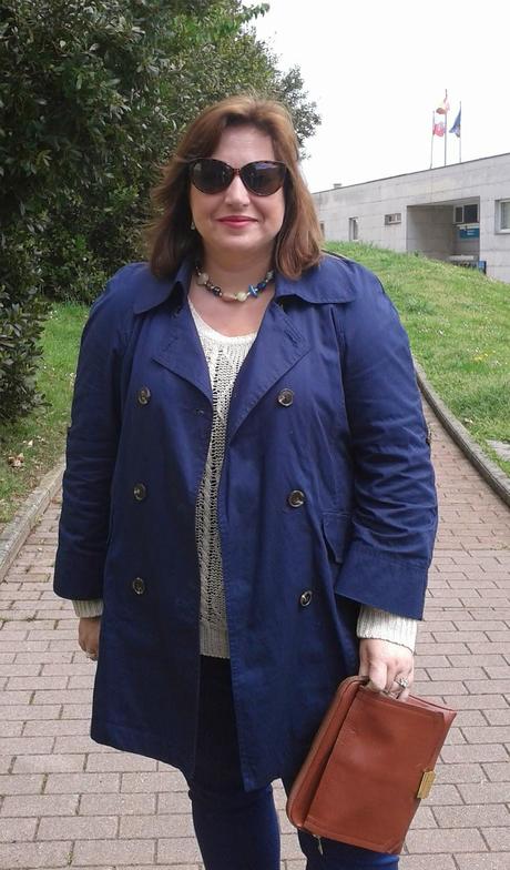 A mi estilo: Trench azul marino