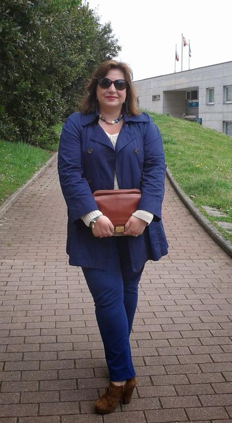 A mi estilo: Trench azul marino