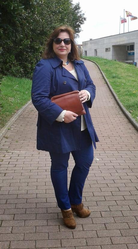 A mi estilo: Trench azul marino