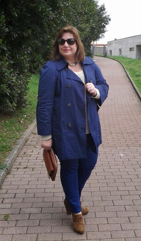 A mi estilo: Trench azul marino