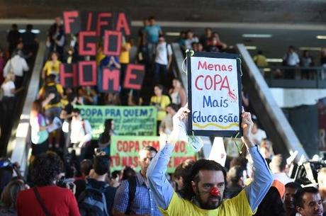 PROTESTAS DE BRASIL CONTRA LA COPA DEL MUNDO