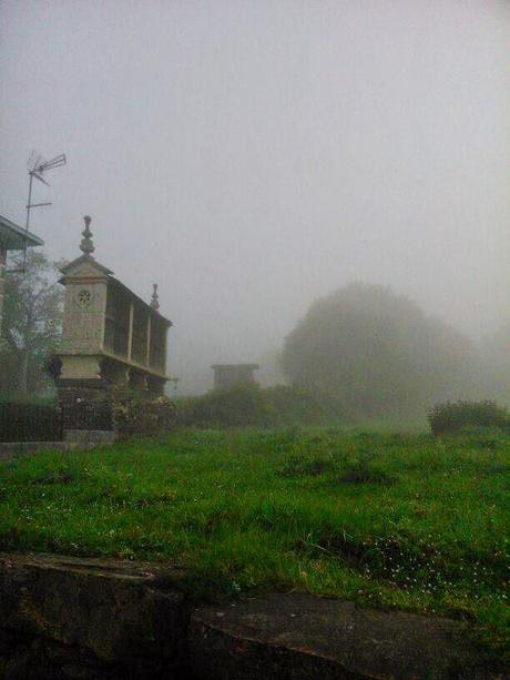 Mi Camino hacia Santiago    /      My Road to Santiago