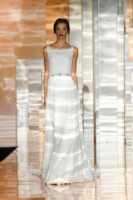 Miquel Suay con su colección 2015 nos transporta a una época llena de sensualidad: los Felices Años Veinte