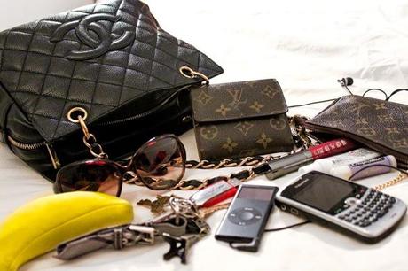 Lo que no debe faltar en tu bolso