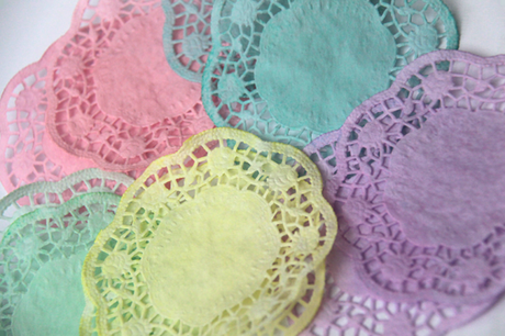 blondas de papel en diferentes colores