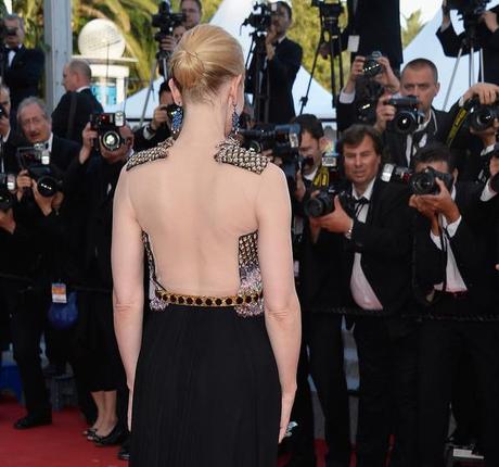 espalda cate blanchett alfombra roja cannes givenchy como entrenar a un dragon 2