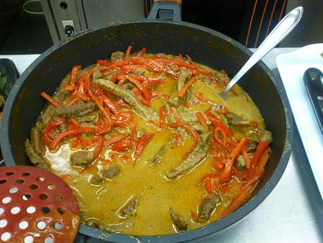 Ternera al curry estilo tailandés