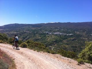 ESCAPADA EN AUTOCARAVANA (III): LA ALPUJARRA GRANADINA