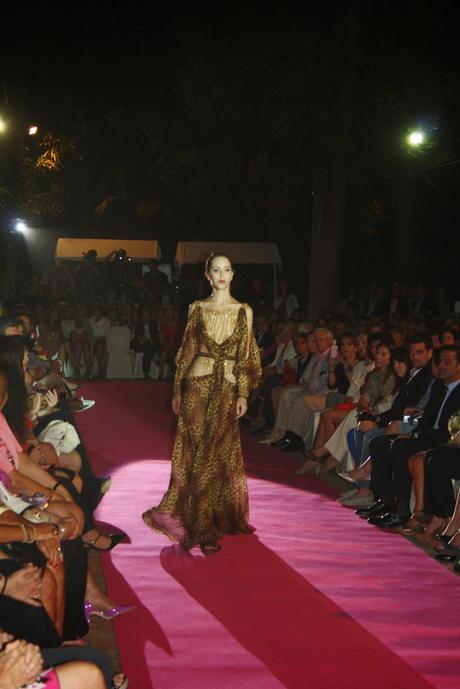 La elegancia de los trajes de Javier Alcántara brillaron en la noche benéfica del Limonar 40