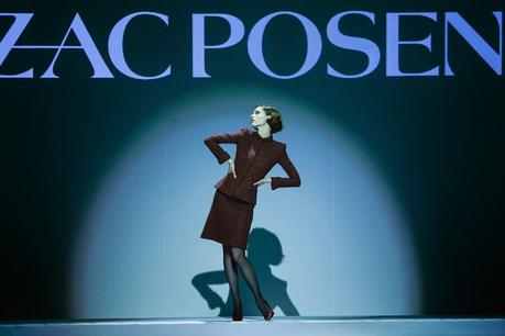 Paso a paso peinado desfile Zac Posen