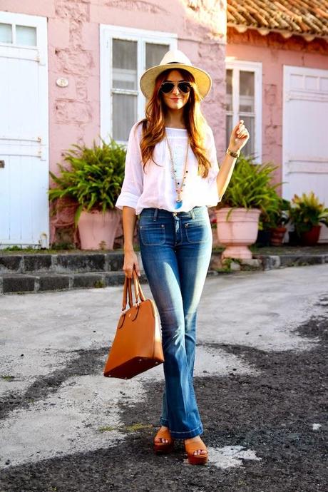 Flared Jeans