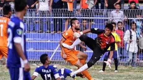 Vídeo: La patada de un portero causa la muerte de un rival