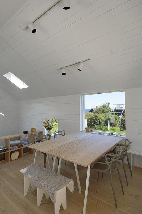 Casa de verano de diseño en Dinamarca estilo nórdico escandinavo decoración diseño nórdico decoración danesa casas verano nórdicas casas de vacaciones alquiler casas de madera casas de diseño Casa de verano de diseño en Dinamarca blog decoración nórdica