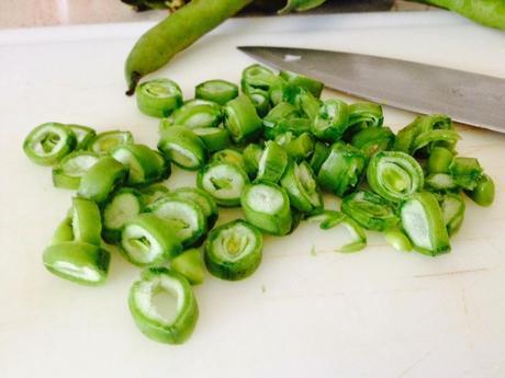 HABAS FRITAS CON CEBOLLA