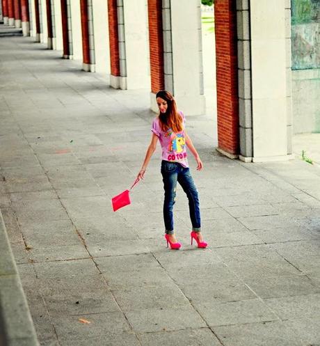 CAMISETA DE UNICORNIO Y ZAPATOS ROSAS