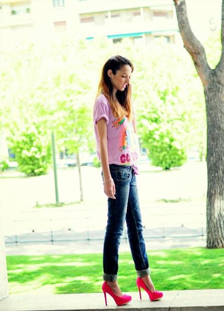 CAMISETA DE UNICORNIO Y ZAPATOS ROSAS