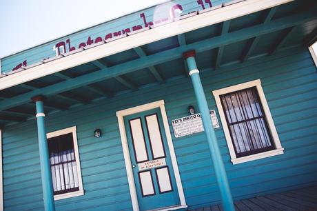 TOMBSTONE-Arizona-Trip-Road-Collage_Vintage-Levis-Floral_Kimono-Outfit-Street_Style-19