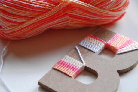 DIY: Iniciales de lana y washi tape