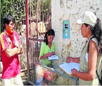 CON NOMBRE PROPIO:  Escribe: Percy Castañeda Arellano