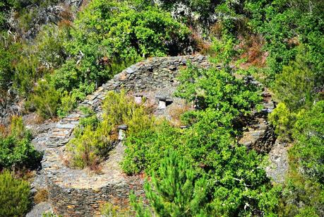 Ibias, Senda del oro, cortín